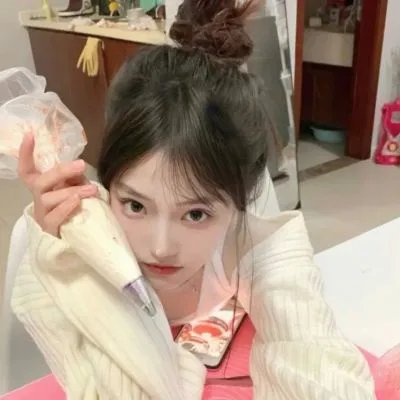 劳拉·马尔斯的眼睛